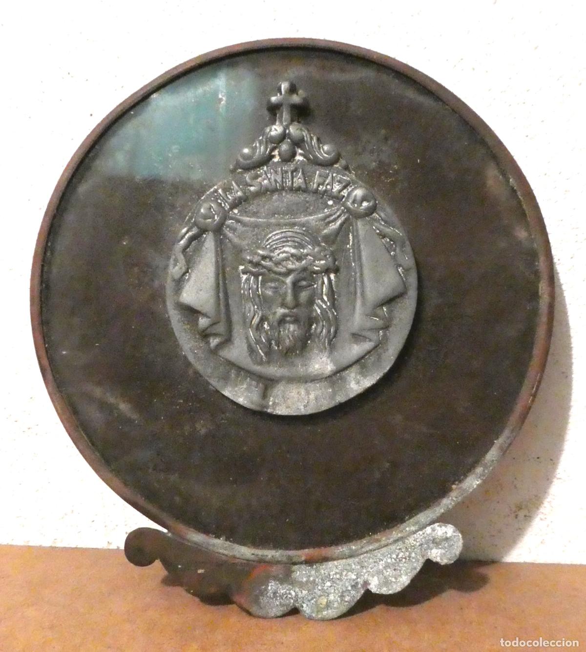 Antig&uuml;edades: Antigua placa de la Santa Faz, mide 14X15,5 cm