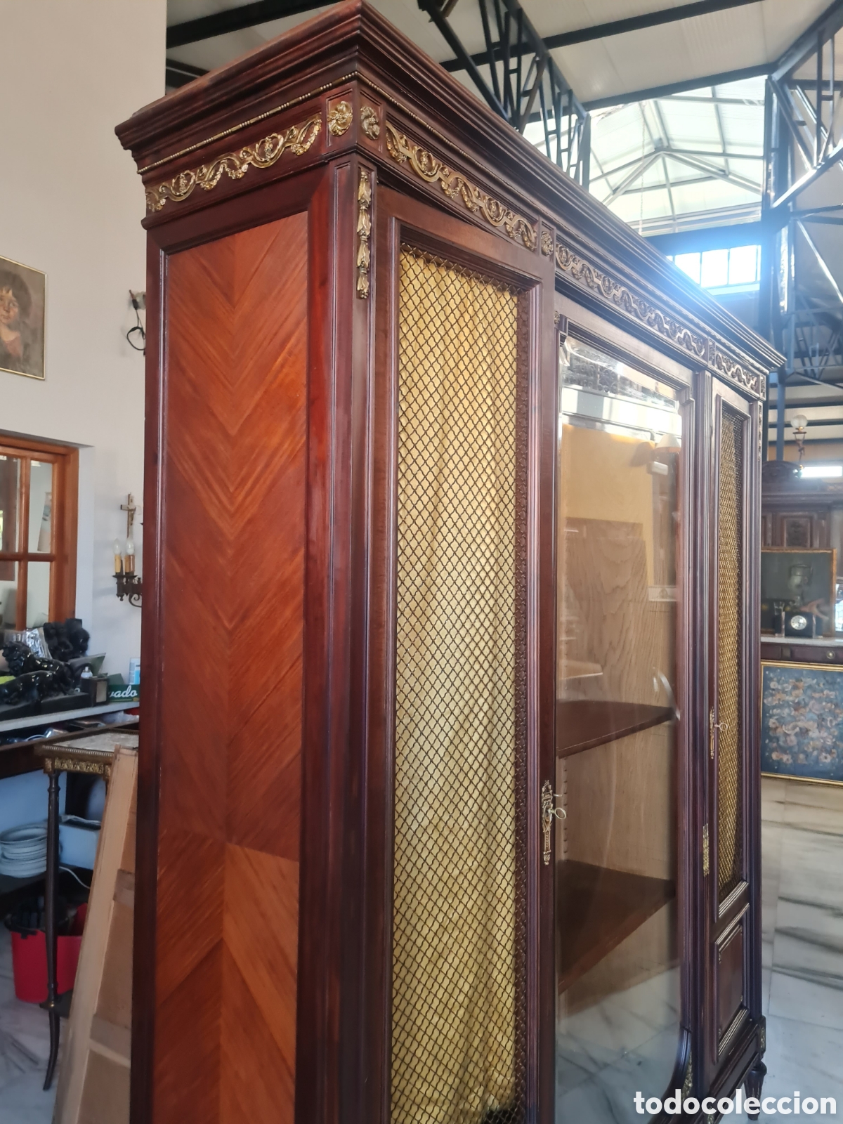 Antig&uuml;edades: Vitrina estilo Luis 16 - Foto 9