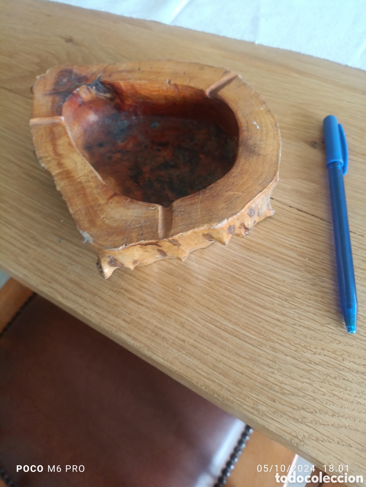 Antig&uuml;edades: Cenicero artesanal madera - Foto 3