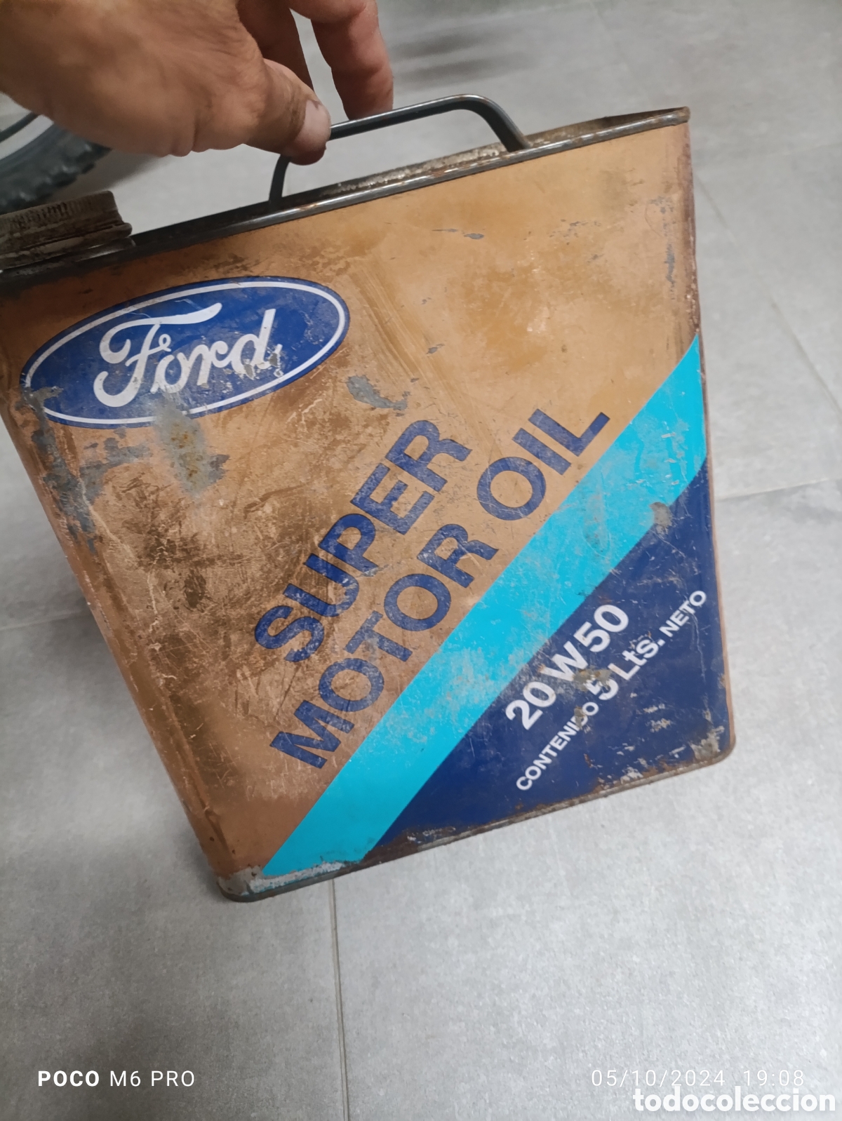 Antig&uuml;edades: Lata Aceite Ford met&aacute;lica