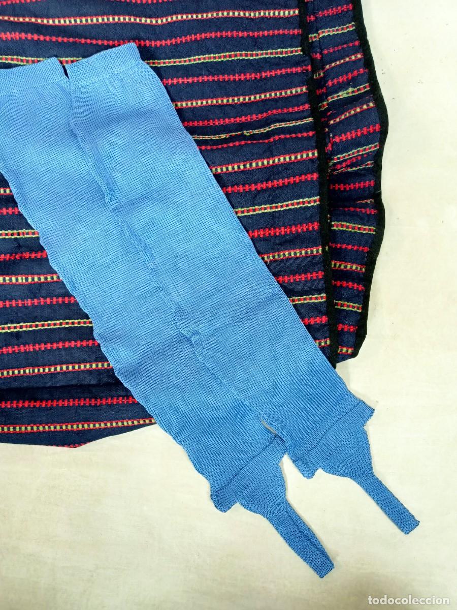 Antig&uuml;edades: Medias de estribo azules, lisas - Foto 1