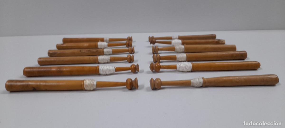 Antig&uuml;edades: BOLILLOS ANTIGUOS EN MADERA CON HILO - Foto 4