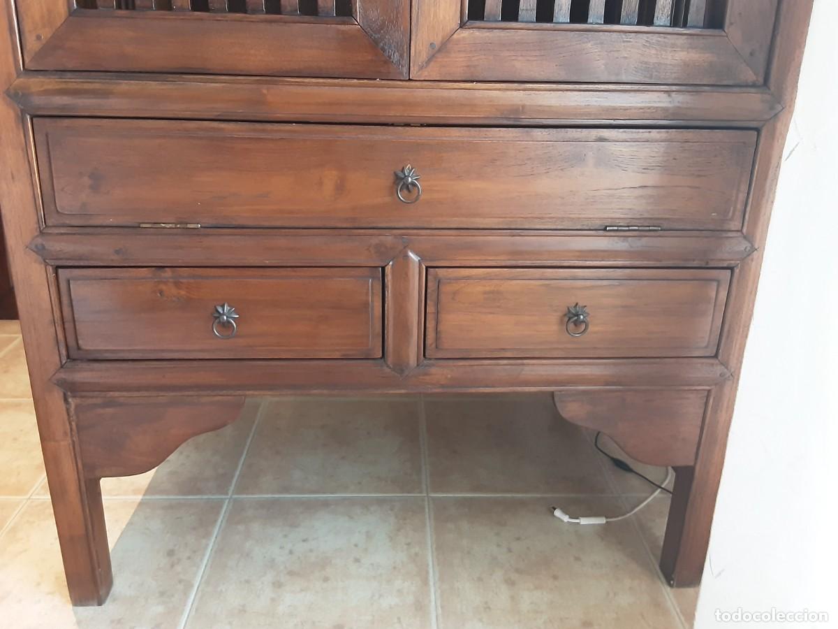 Antig&uuml;edades: Mueble tv madera teka alistonado - Foto 6