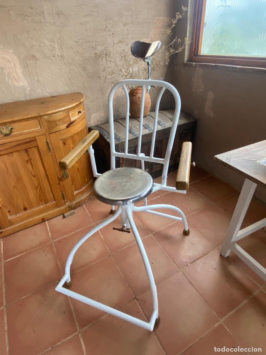 Antig&uuml;edades: Silla dentista antigua - Foto 6