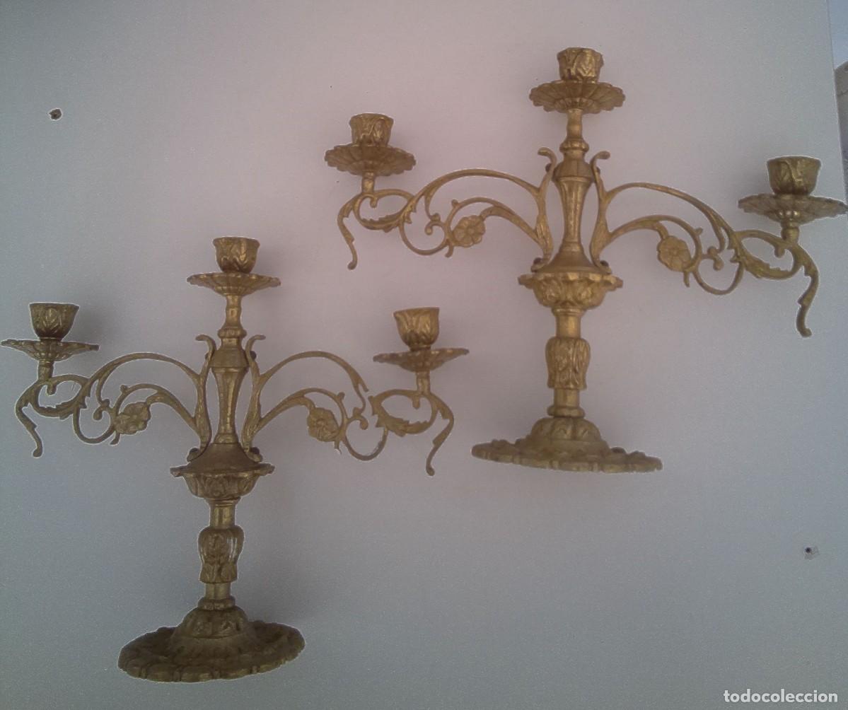 Antig&uuml;edades: 2 CANDELABROS DE BRONCE CON 3 LUCES CADA UNO. - Foto 3