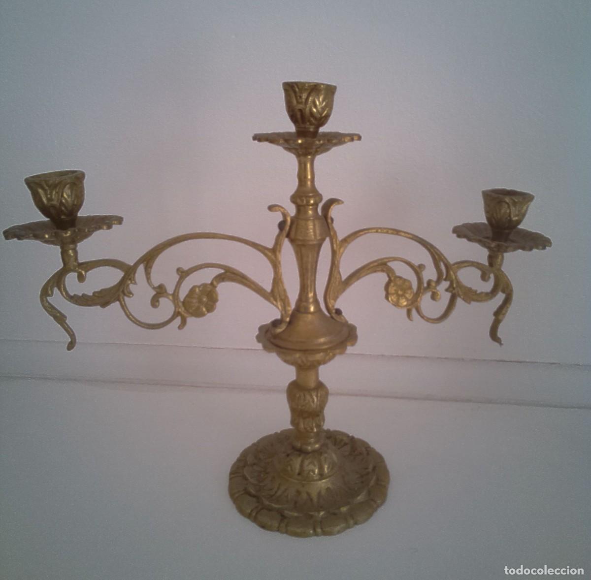 Antig&uuml;edades: 2 CANDELABROS DE BRONCE CON 3 LUCES CADA UNO. - Foto 4