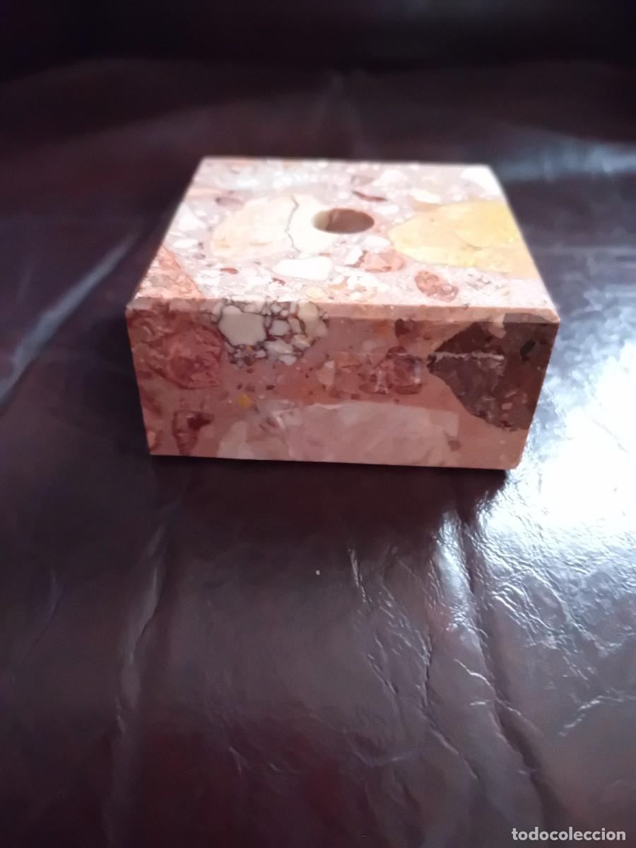 Antig&uuml;edades: Peana de m&aacute;rmol veteado - Foto 3