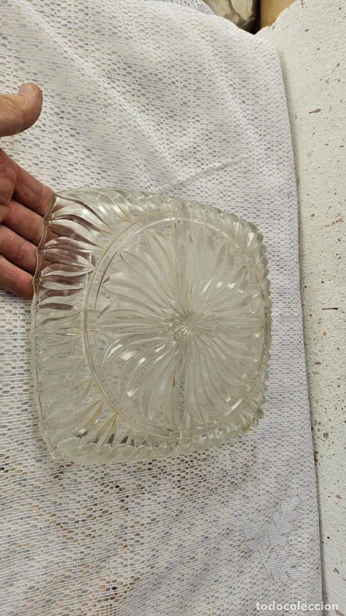 Antig&uuml;edades: bandeja de frutos secos de cristal - Foto 2