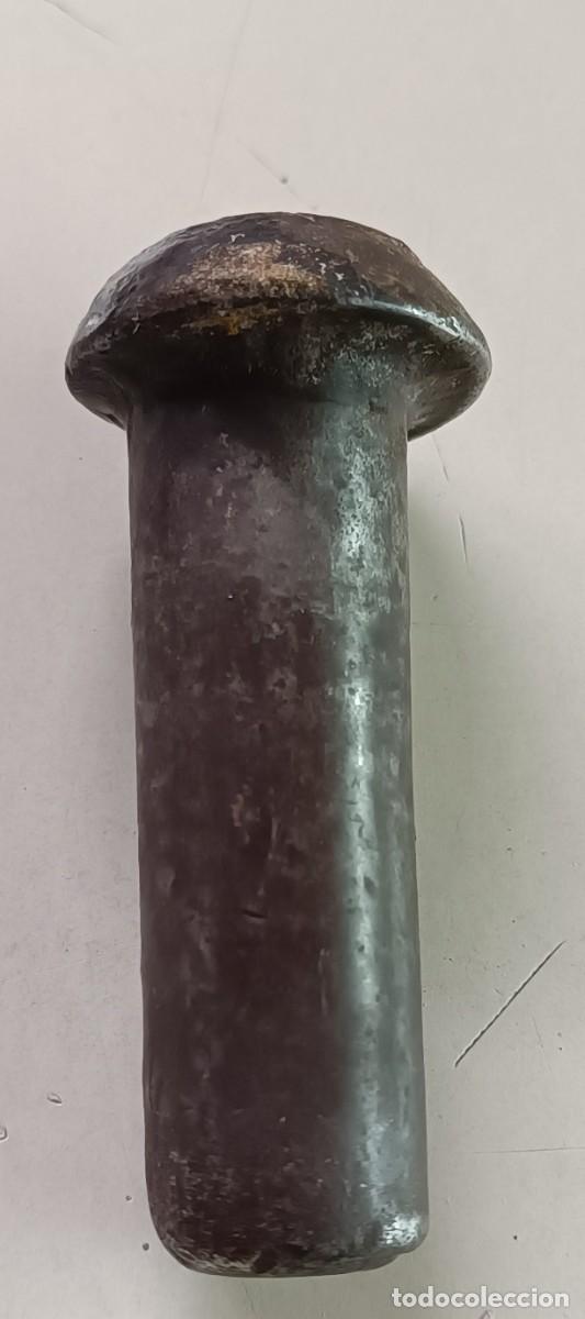 Antig&uuml;edades: Remache de acero macizo medieval - Foto 1