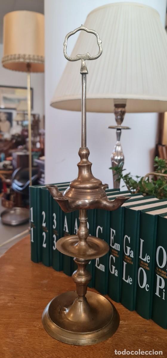 Antig&uuml;edades: Lampara de aceite de 4 bocas - Foto 1