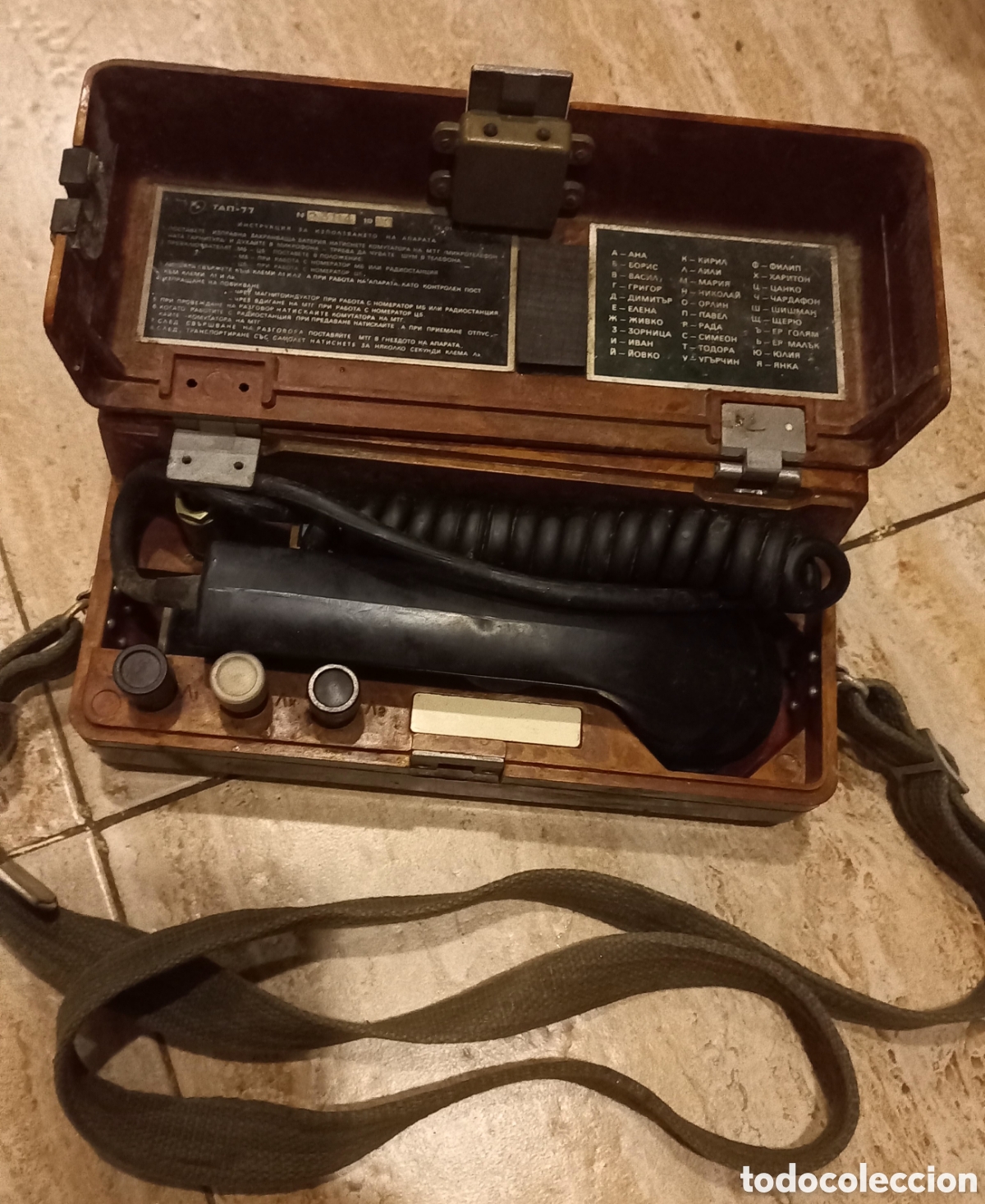 Tel&eacute;fono militar TAP 77