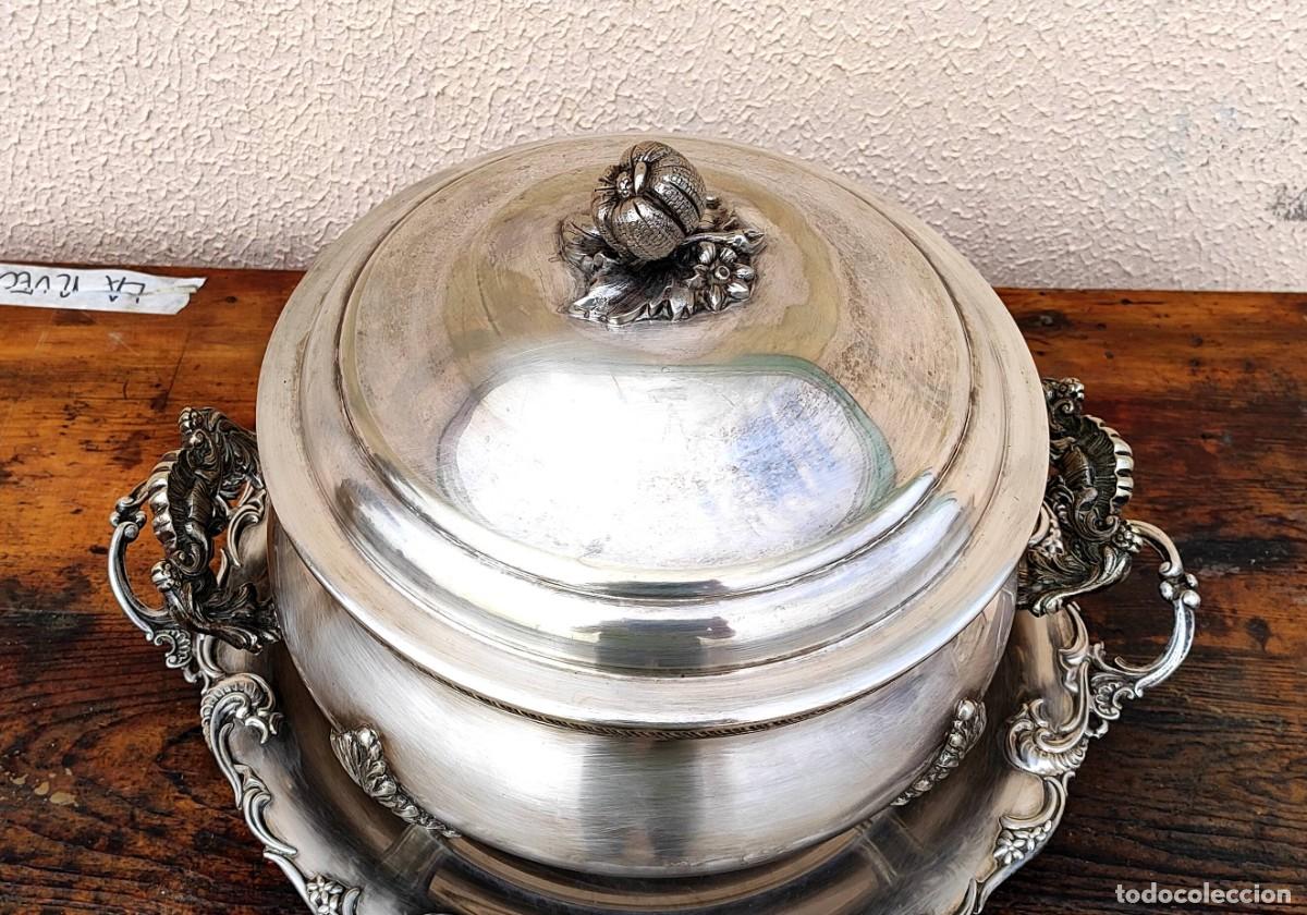 Antig&uuml;edades: Gran sopera con bandeja en metal plateado - Foto 3