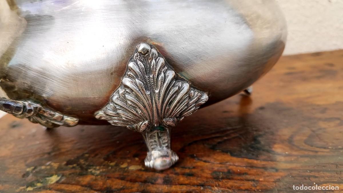 Antig&uuml;edades: Gran sopera con bandeja en metal plateado - Foto 10