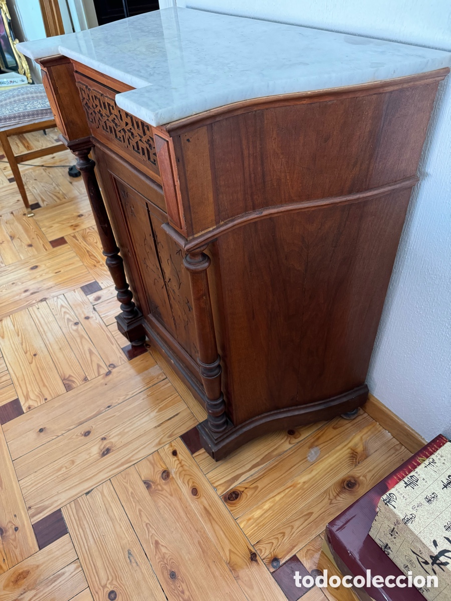 Antig&uuml;edades: Mueble entredos en madera de nogal - Foto 4