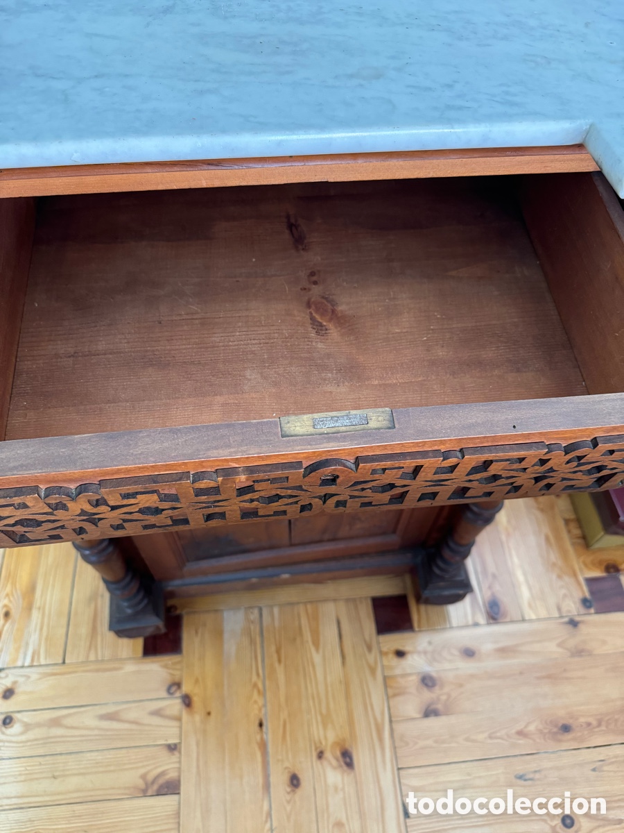 Antig&uuml;edades: Mueble entredos en madera de nogal - Foto 6