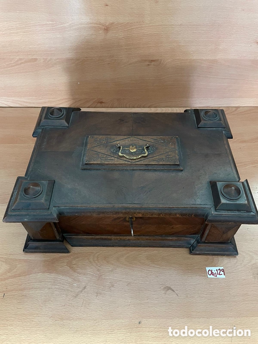 Antig&uuml;edades: Caja de joyero madera antigua - Foto 1