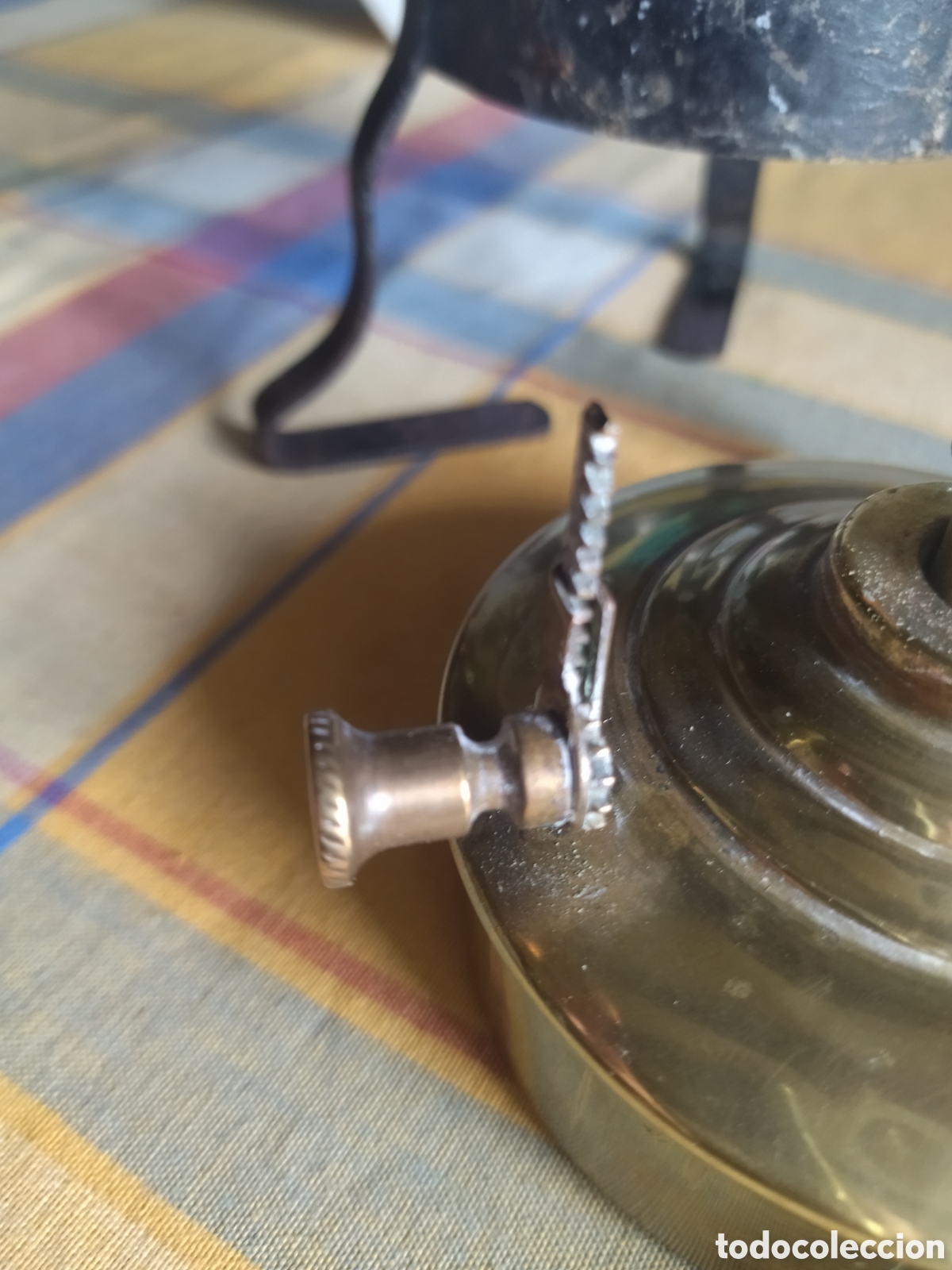 Antig&uuml;edades: Hornillo de laton con soporte de hierro - Foto 2