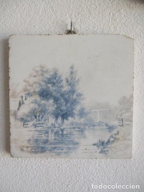 Antig&uuml;edades: azulejo antiguo pintado a mano - Foto 1