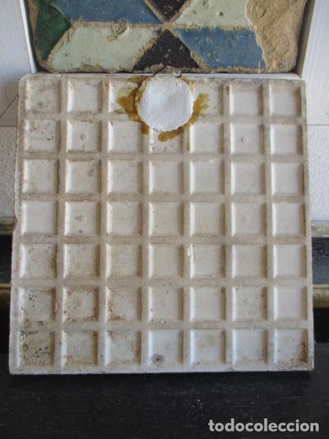 Antig&uuml;edades: azulejo antiguo pintado a mano - Foto 3