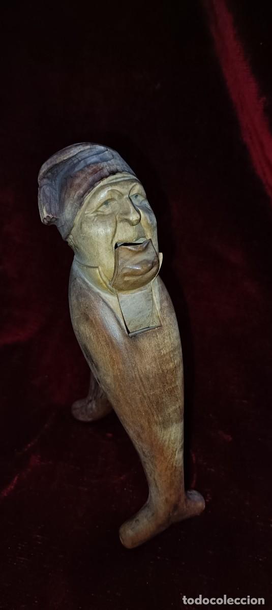 Antig&uuml;edades: Antiguo Cascanueces tallado en madera - Foto 1