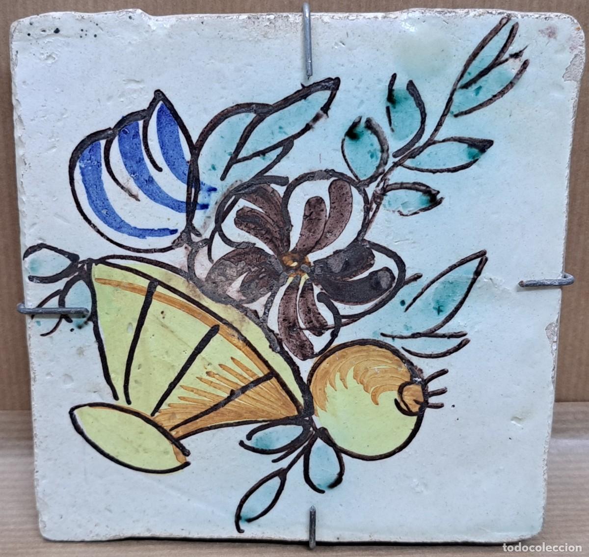 Antig&uuml;edades: Azulejo valenciano, siglo XIX - Foto 1