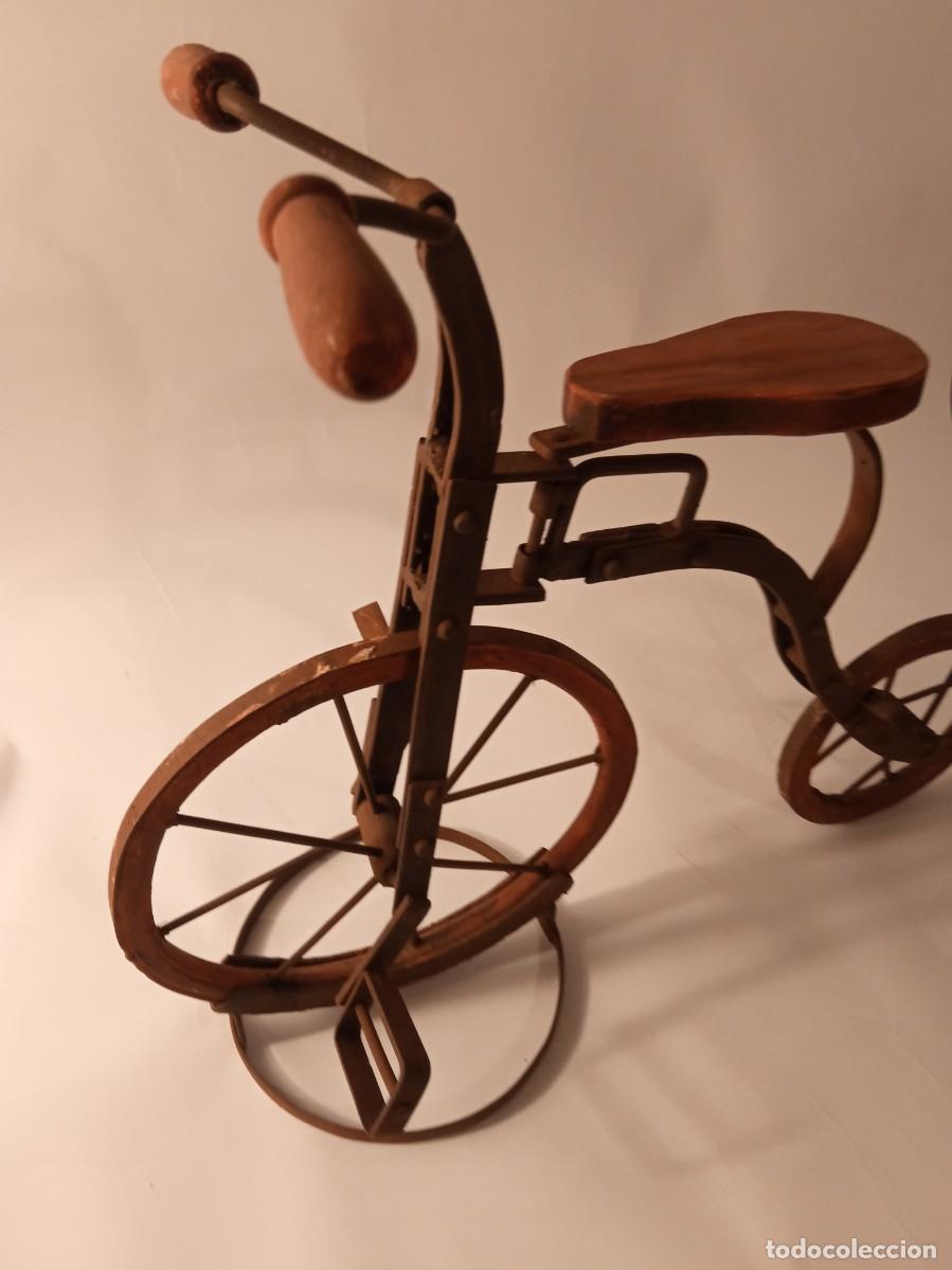 Antig&uuml;edades: biciceta de madera y hierro - Foto 3
