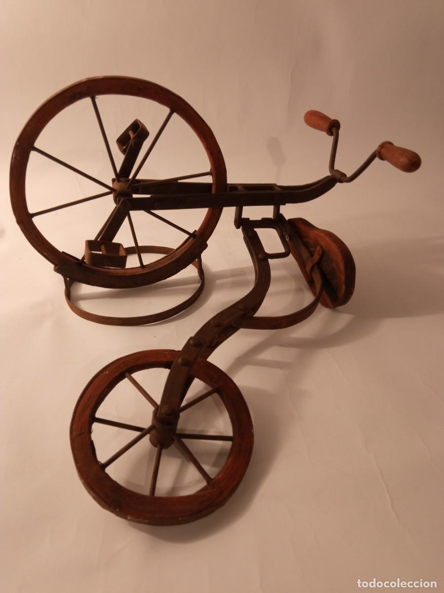 Antig&uuml;edades: biciceta de madera y hierro - Foto 10