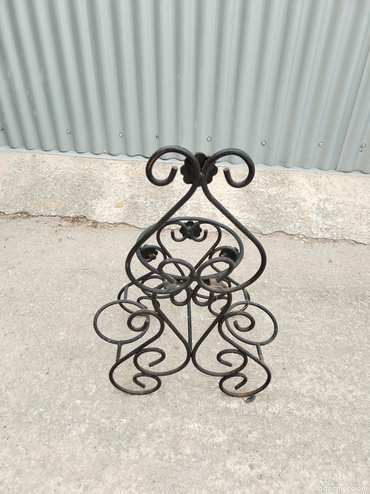 Antig&uuml;edades: soporte macetero en hierro de forja - Foto 3