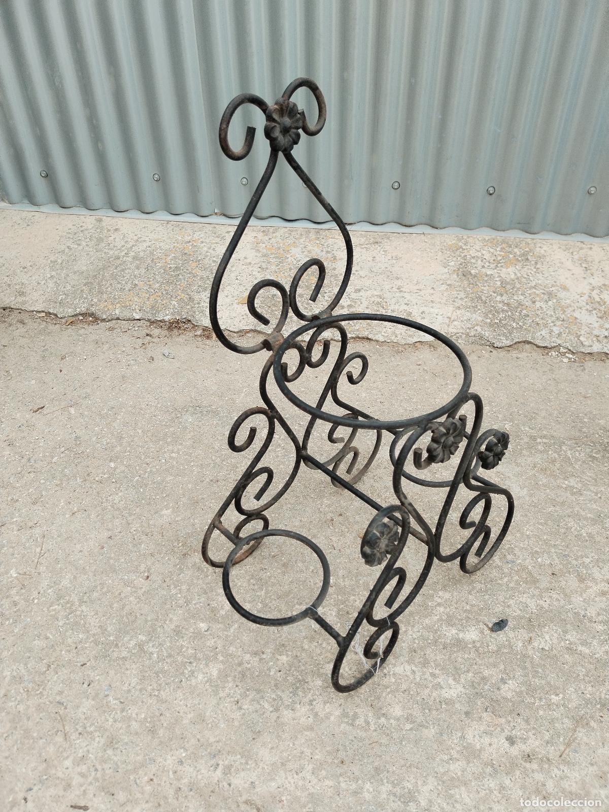 Antig&uuml;edades: soporte macetero en hierro de forja - Foto 4