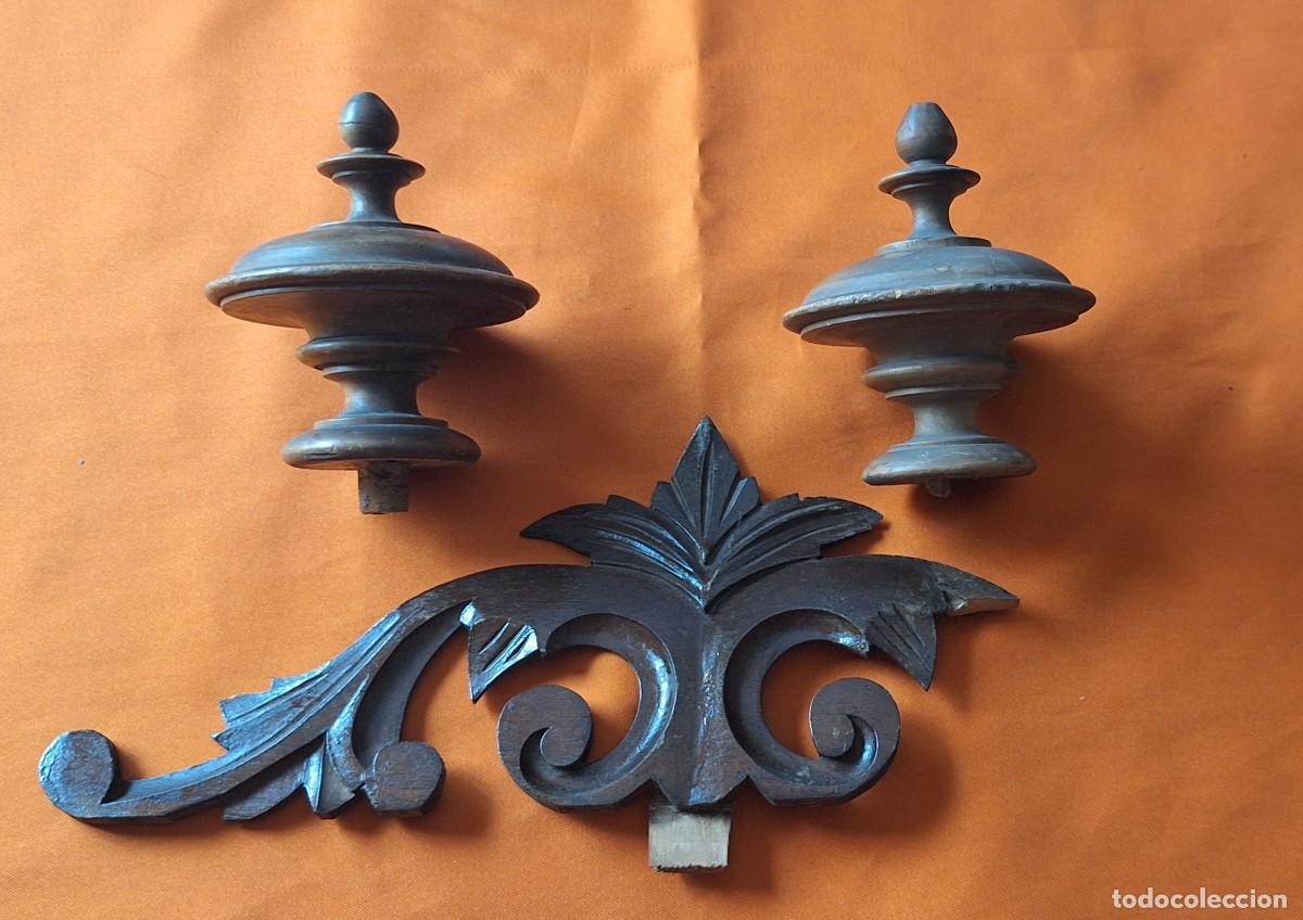 Antig&uuml;edades: Antiguo Copete - Remates de Madera para Mueble - Foto 1