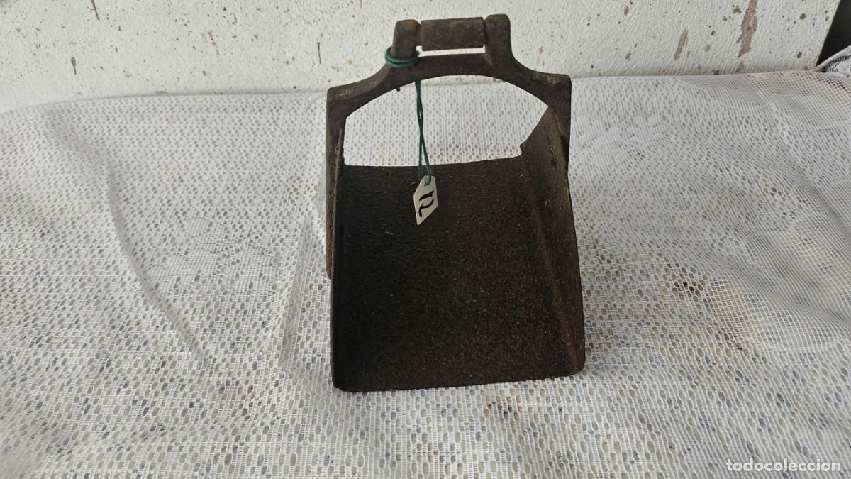 Antig&uuml;edades: estribos de silla de montar - Foto 2