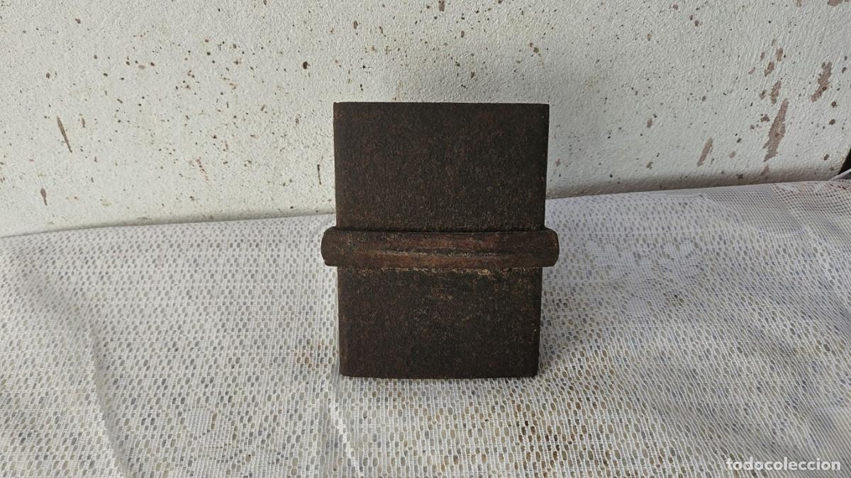 Antig&uuml;edades: estribos de silla de montar - Foto 3
