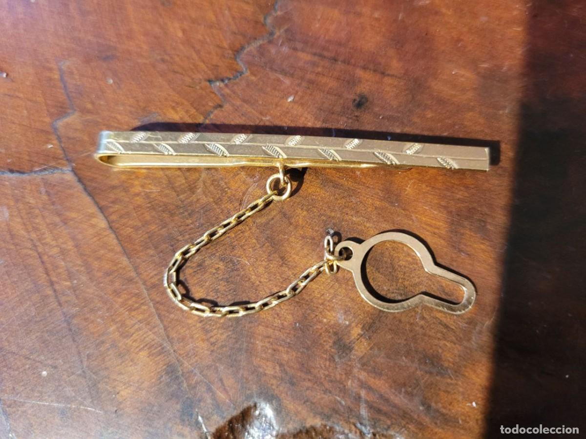 Antig&uuml;edades: PISACORBATAS CHAPADO ORO L9 - Foto 1