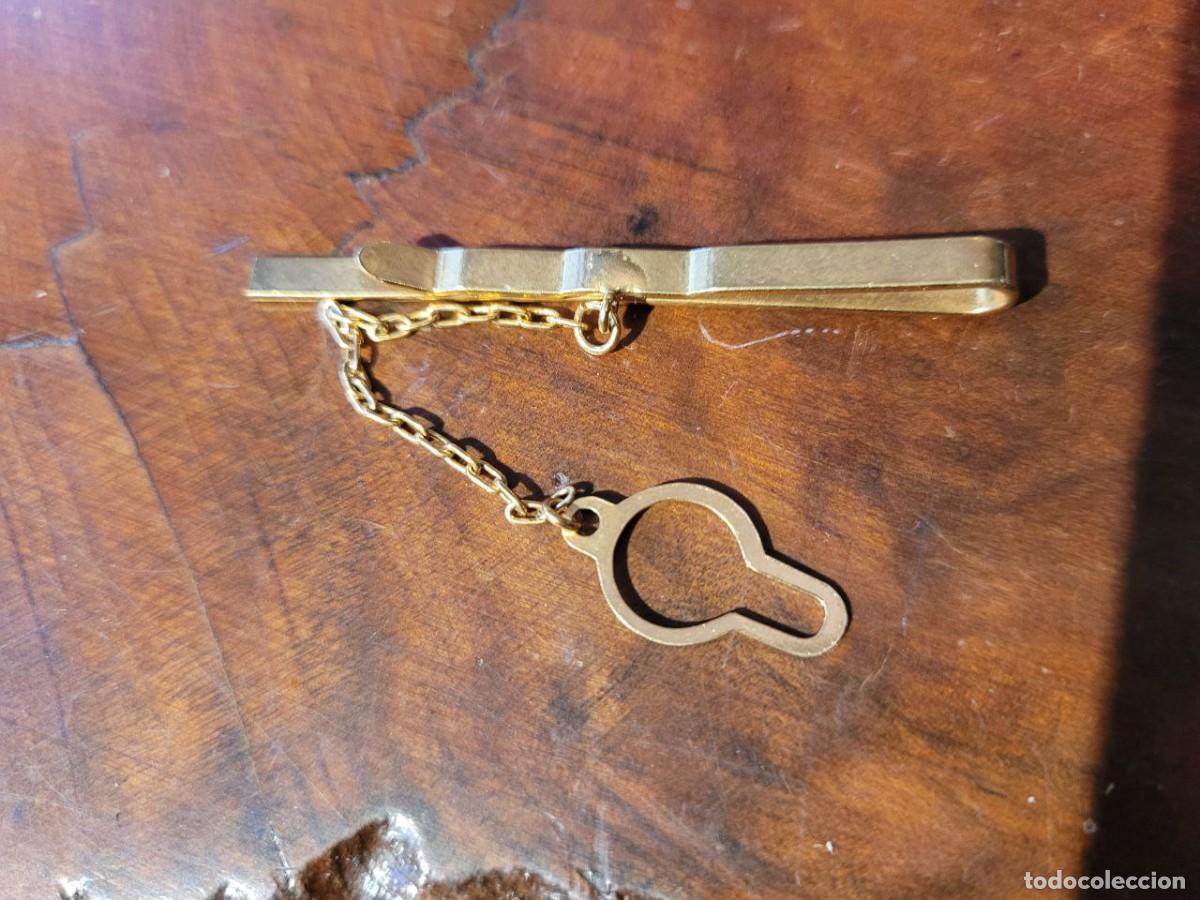 Antig&uuml;edades: PISACORBATAS CHAPADO ORO L9 - Foto 2