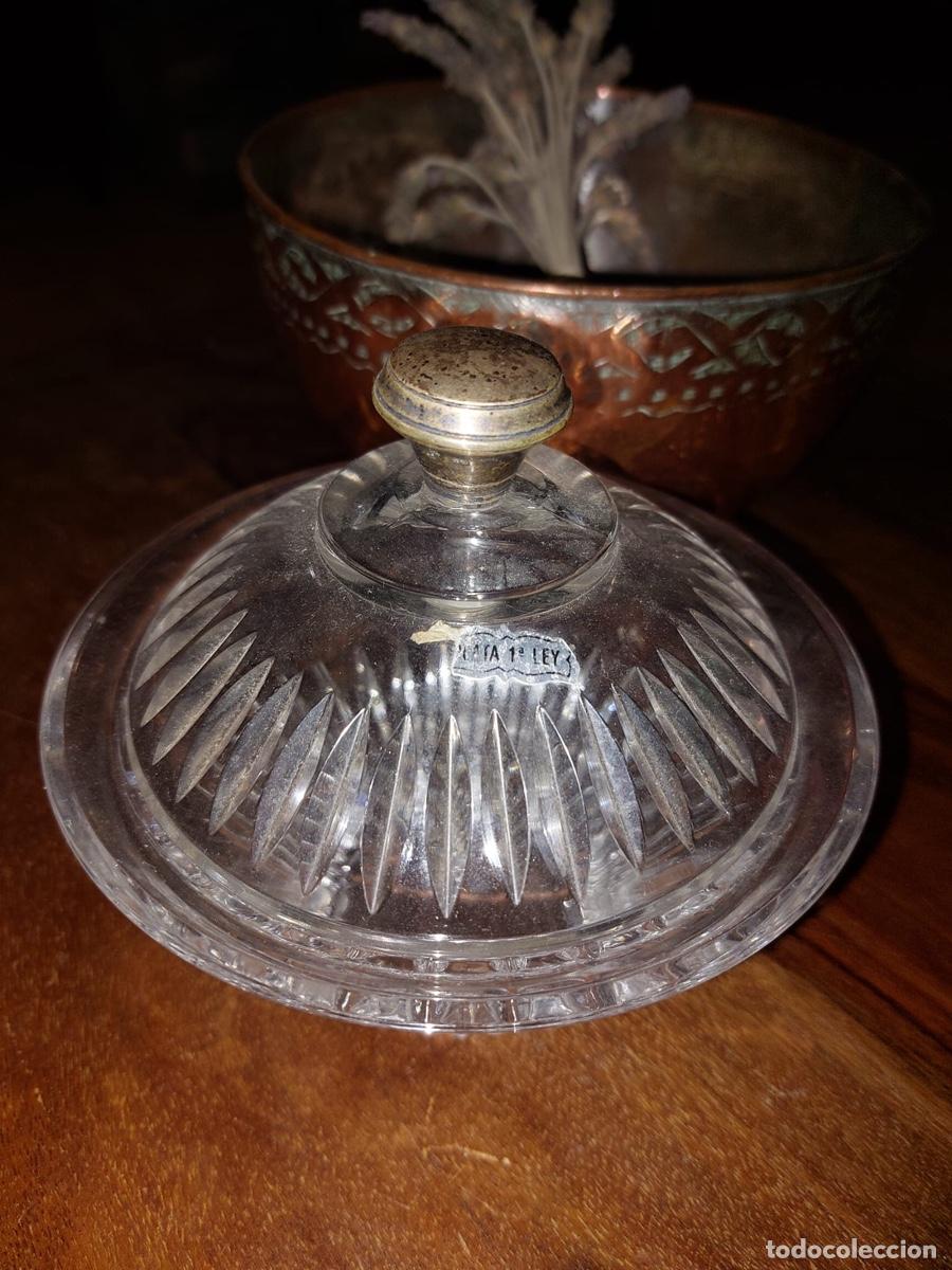 Antig&uuml;edades: BOMBONERA DE CRISTAL TALLADO - Foto 1