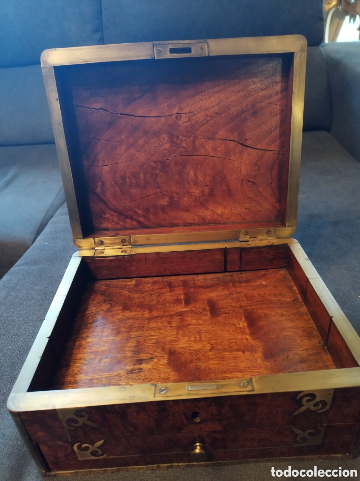 Antig&uuml;edades: Caja escritorio o viaje - Foto 2