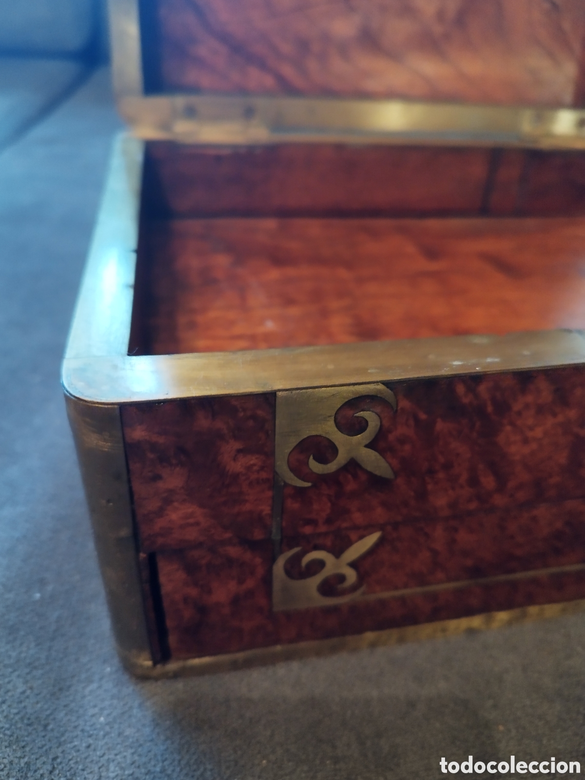 Antig&uuml;edades: Caja escritorio o viaje - Foto 4