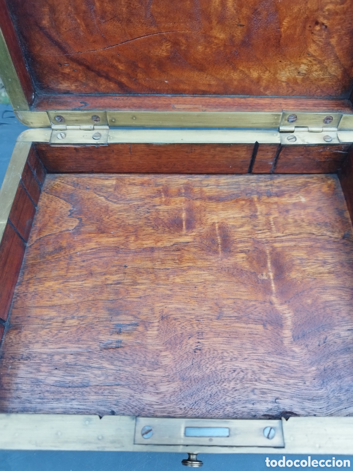 Antig&uuml;edades: Caja escritorio o viaje - Foto 13