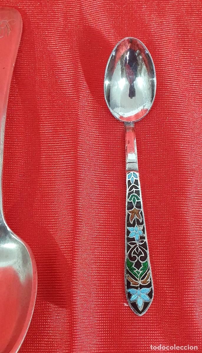 Antig&uuml;edades: Cucharas de postre antiguas de plata - Foto 3