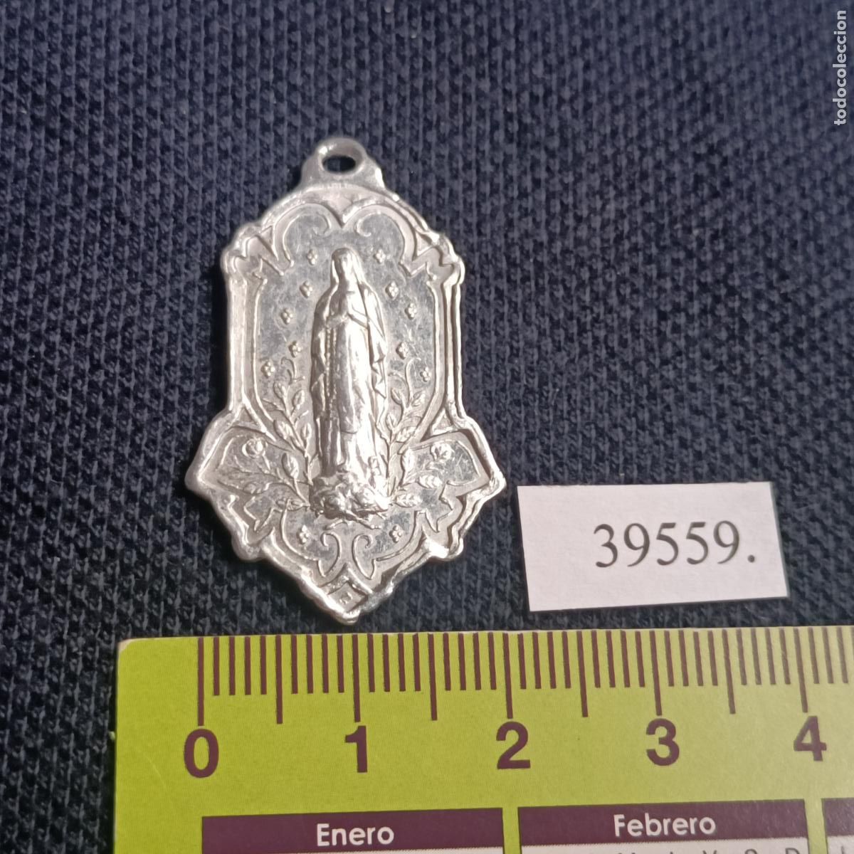 Antig&uuml;edades: medalla religiosa Lourdes - Foto 3