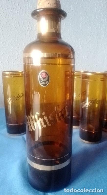 Antig&uuml;edades: juego whiscky botella y 5 vasos - Foto 3