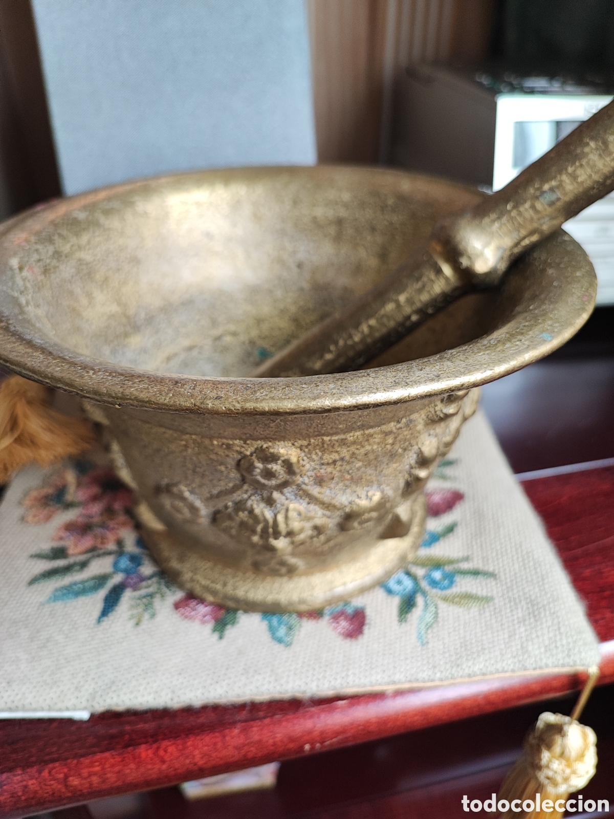 Antig&uuml;edades: Almirez antigua de bronce - Foto 1