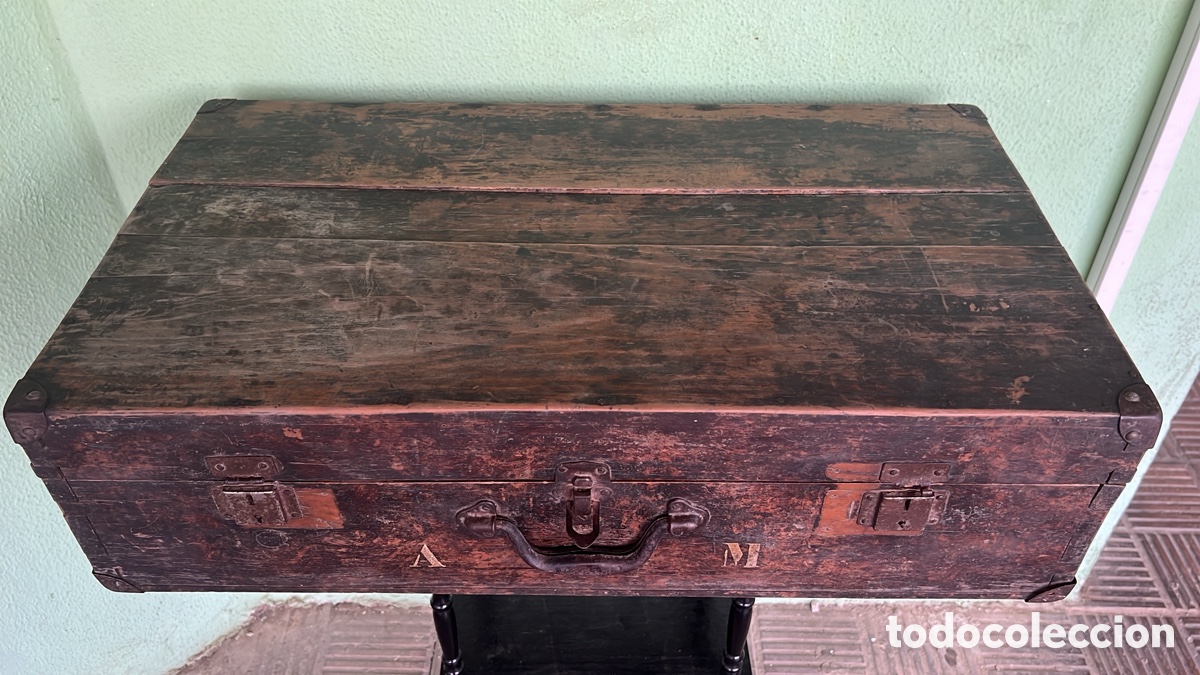 Antig&uuml;edades: MALETA MADERA CREO ARMAMENT&Iacute;STICA