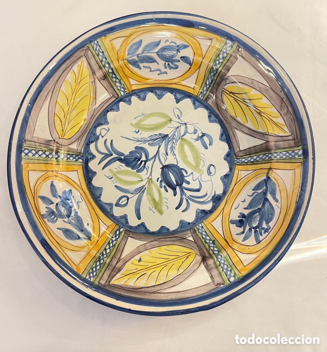 Antig&uuml;edades: Plato de Manises del S.XIX - Foto 1