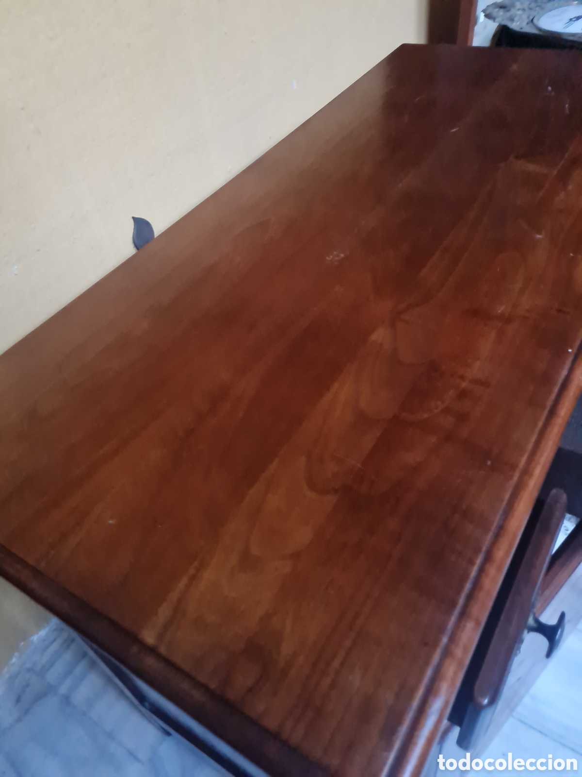 Antig&uuml;edades: Mueble c&oacute;moda en nogal de los 70 - Foto 3