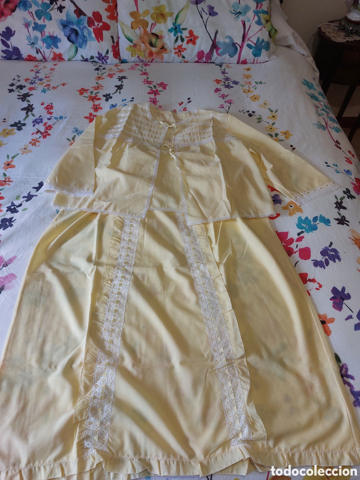 Antig&uuml;edades: Camis&oacute;n con torera a&ntilde;os 60 - Foto 1
