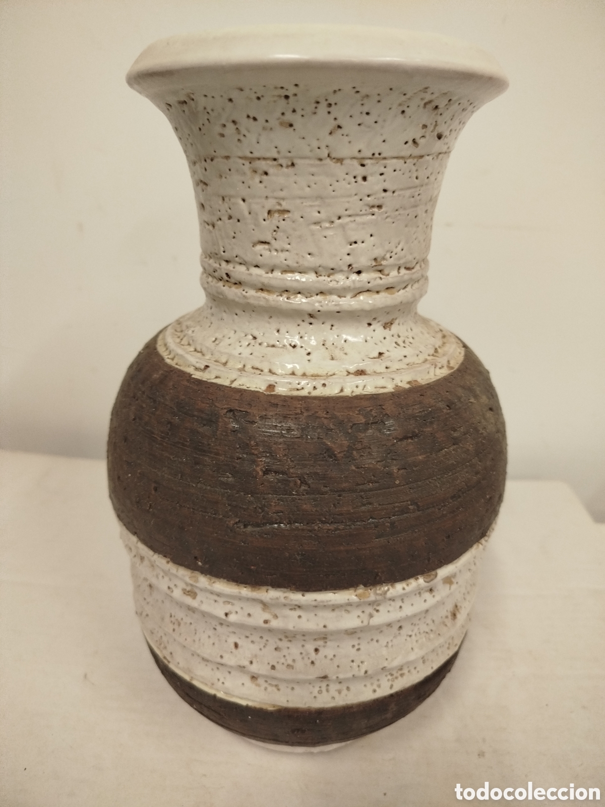 Antig&uuml;edades: Antiguo jarr&oacute;n bicolor - Foto 1