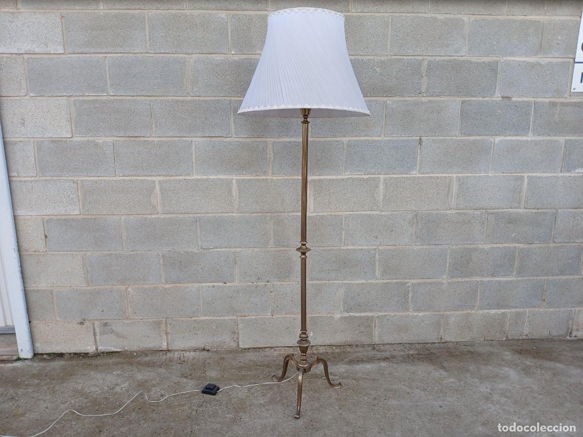 Antig&uuml;edades: Lampara de pie antigua bronce estilo ingles. - Foto 1
