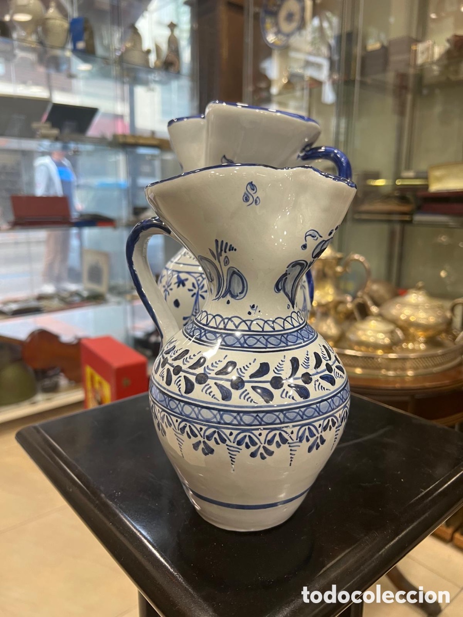 Antig&uuml;edades: Lote de 2 jarras de Talavera - Foto 5