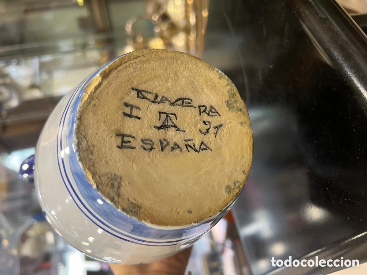 Antig&uuml;edades: Lote de 2 jarras de Talavera - Foto 7
